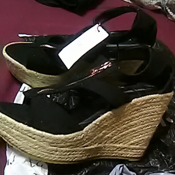 Shoes - Picture 3 of 3